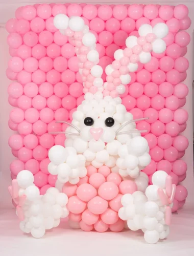 7_Linking+Balloons+Easter+Bunny+Sculpture-1920w